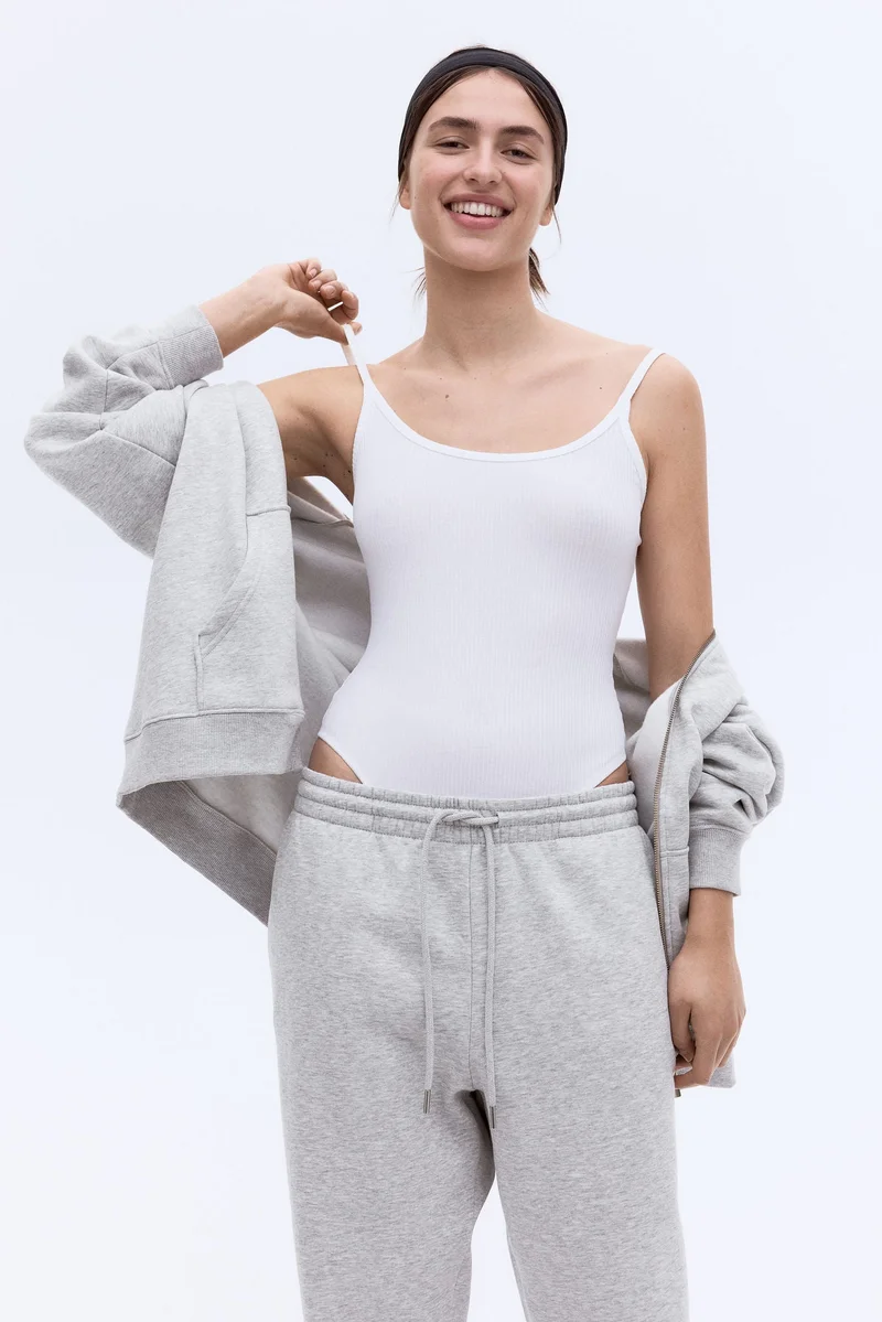 اتش اند ام بنطلون رياضي من مزيج القطن