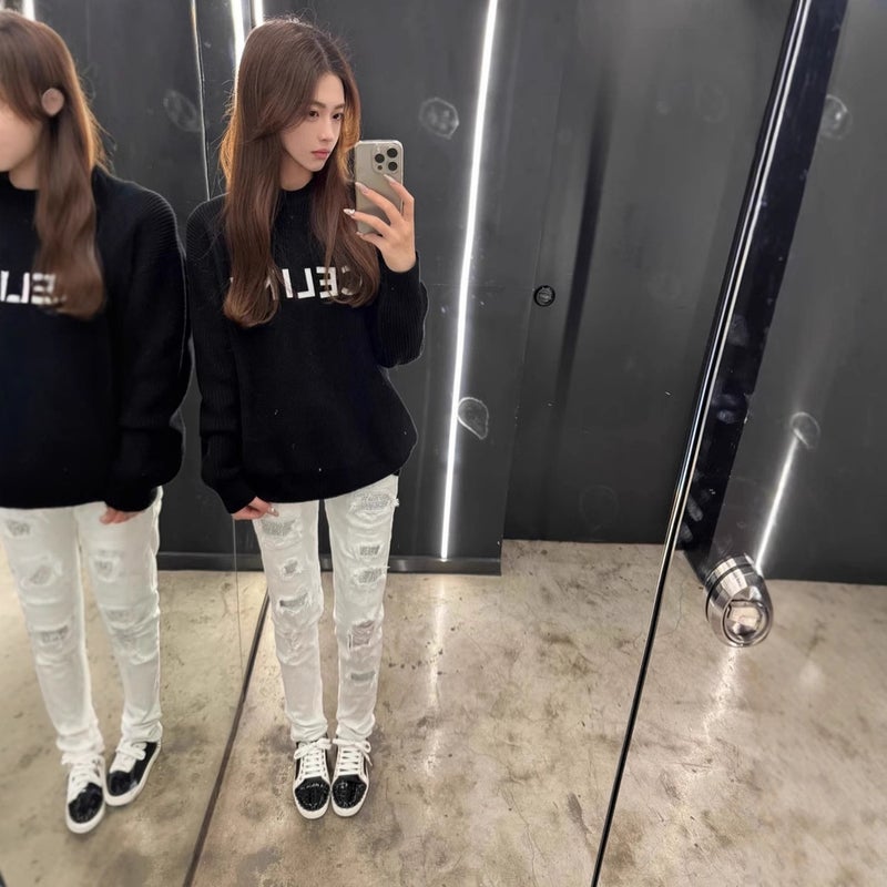 Unisex Classic Denim Jeans Loose Fit Daily Outdoor Wear - Image 4