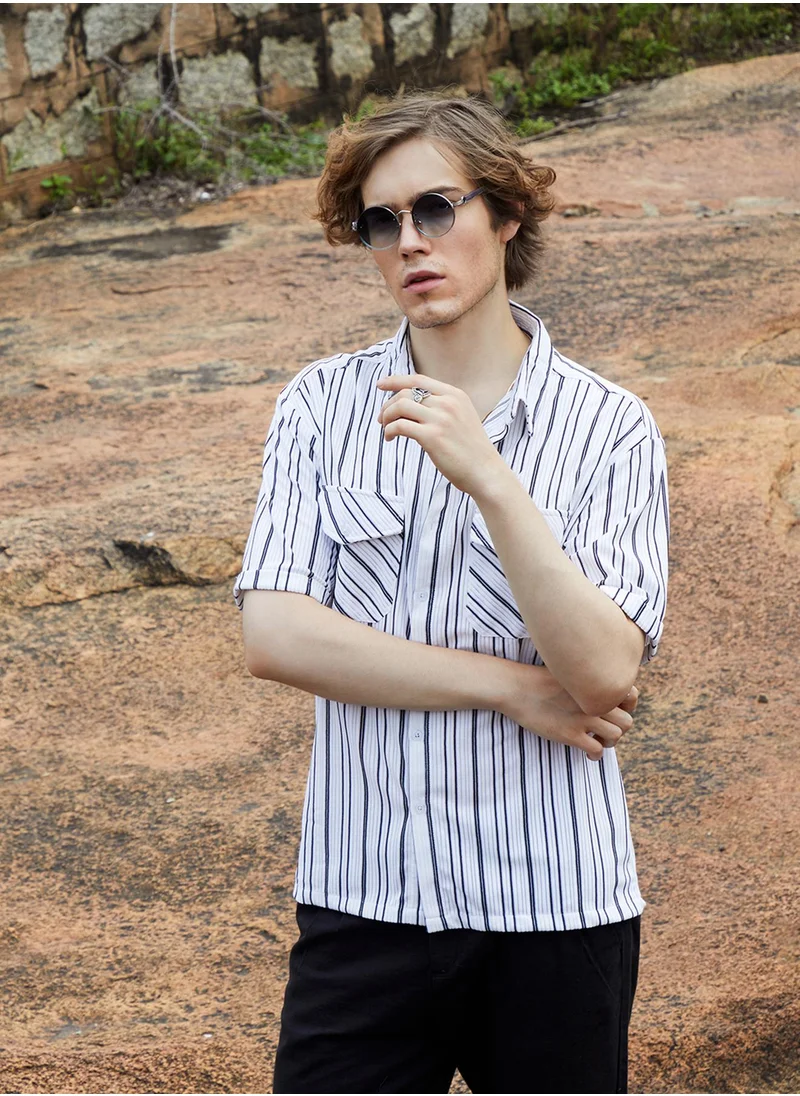 كامبوس سوترا Men's Daisy White Halo-Striped Utility Shacket