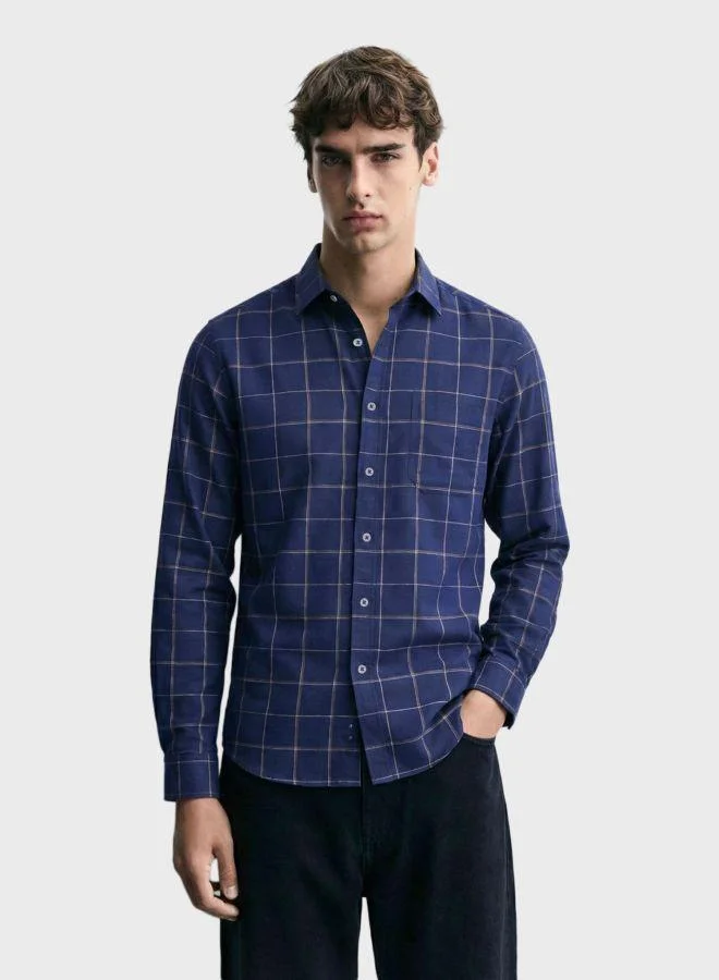 The Indian Garage Co Men Slim Fit Checked Round Neck Full Sleeves Shirt