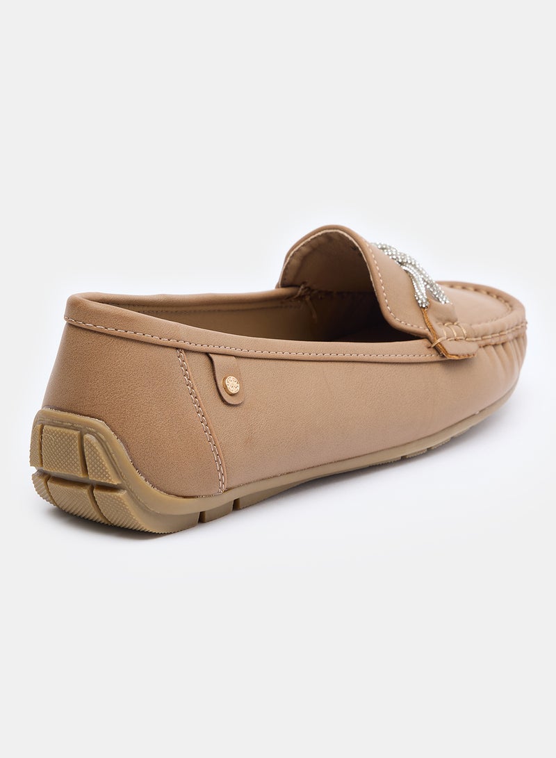 DejaVu مشبك ملتوي سهل الارتداء من الجلد بدون كعب بسيط - Image 2