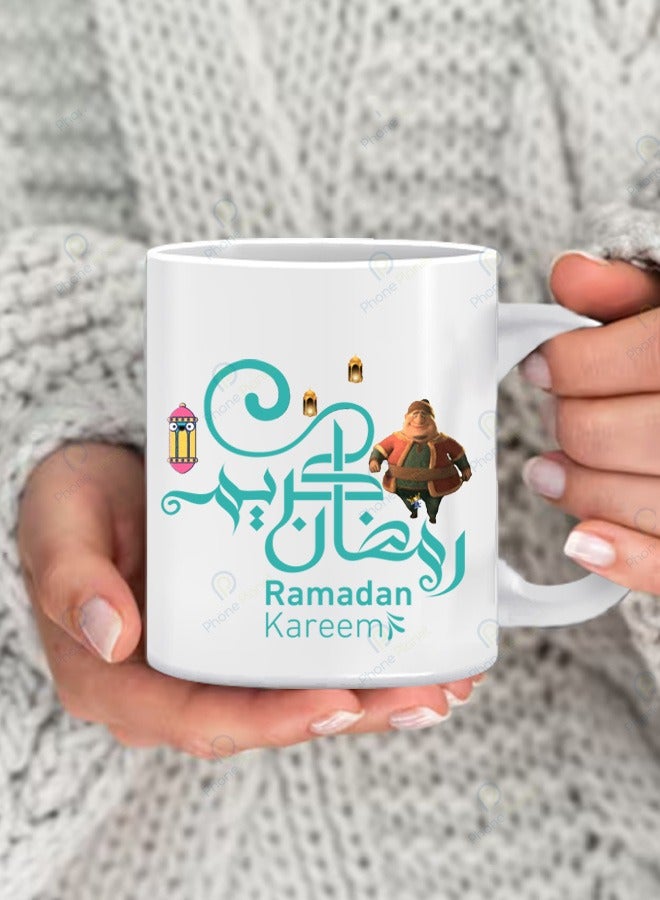 كوب مطبوع عليه عبارة رمضان كريم بتصميم مميز بمقبض متعدد الألوان مج للشاي والقهوة