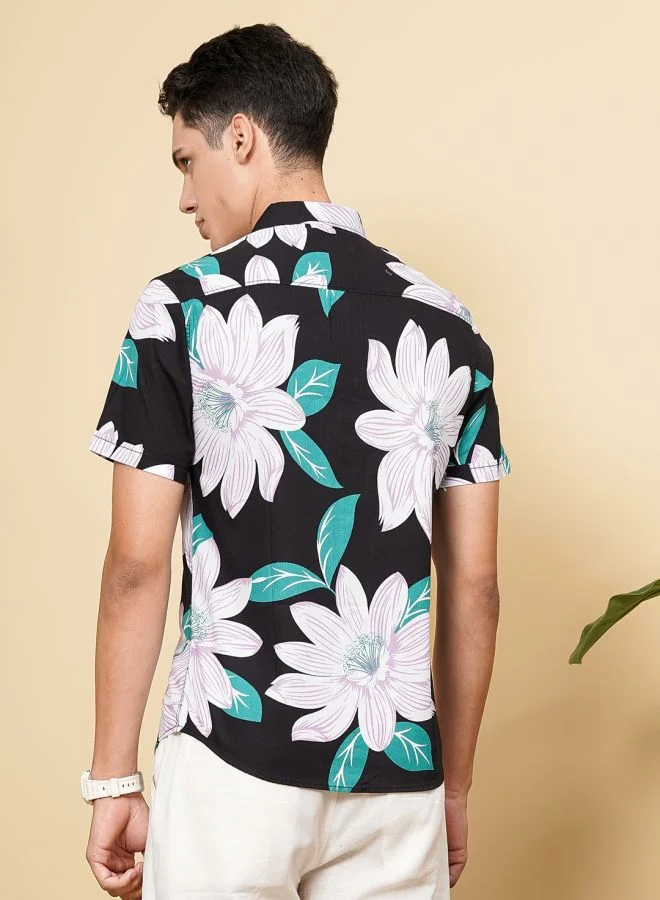 The Indian Garage Co Men Slim Fit Tropical Half Sleeves Spread Collar Resort Wear Shirt