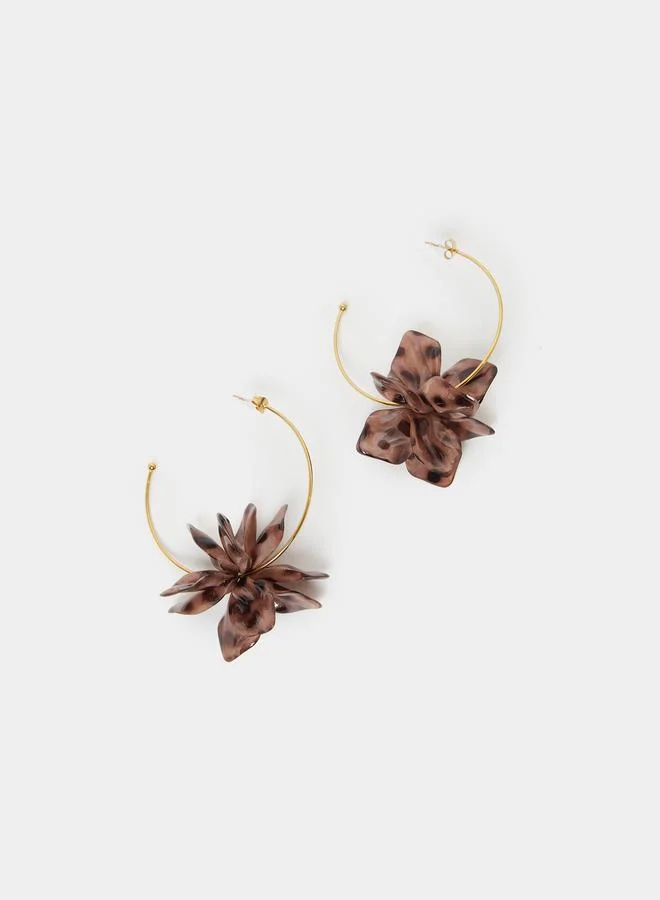 Styli Floral Hoop Earrings with Leopard Print Accent