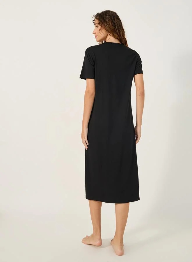 Styli LACE TRIM V NECK SIDE SLIT NIGHTDRESS - MIDI