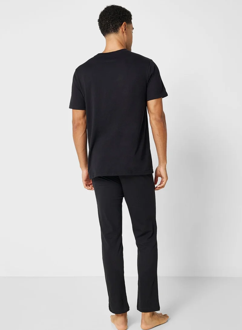 JACK & JONES Essential Crew Neck T-Shirt & Pants