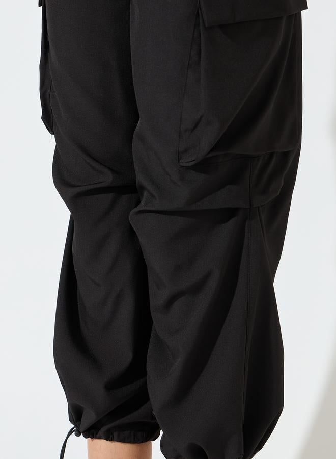 Styli Solid Cuffed Hem Cargo Pants  - Image 3