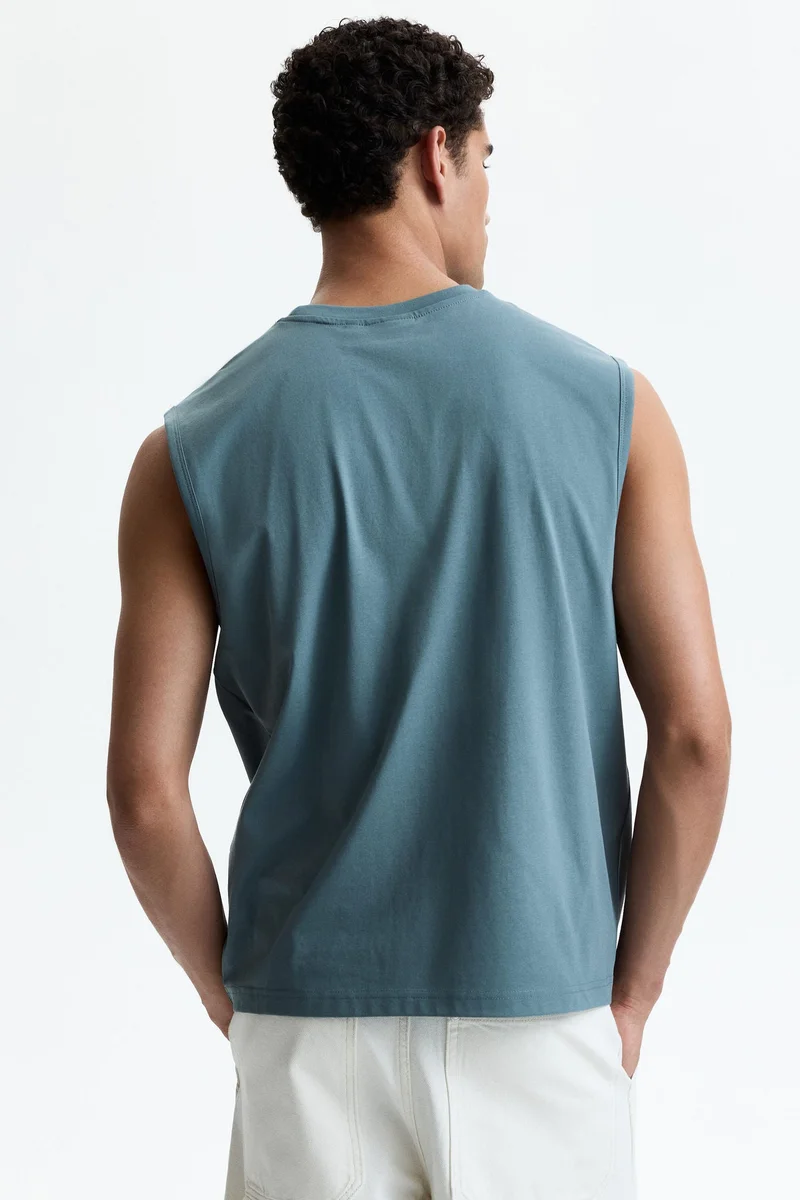 H&M  Regular Fit COOLMAX® top for Men | Best Price UAE