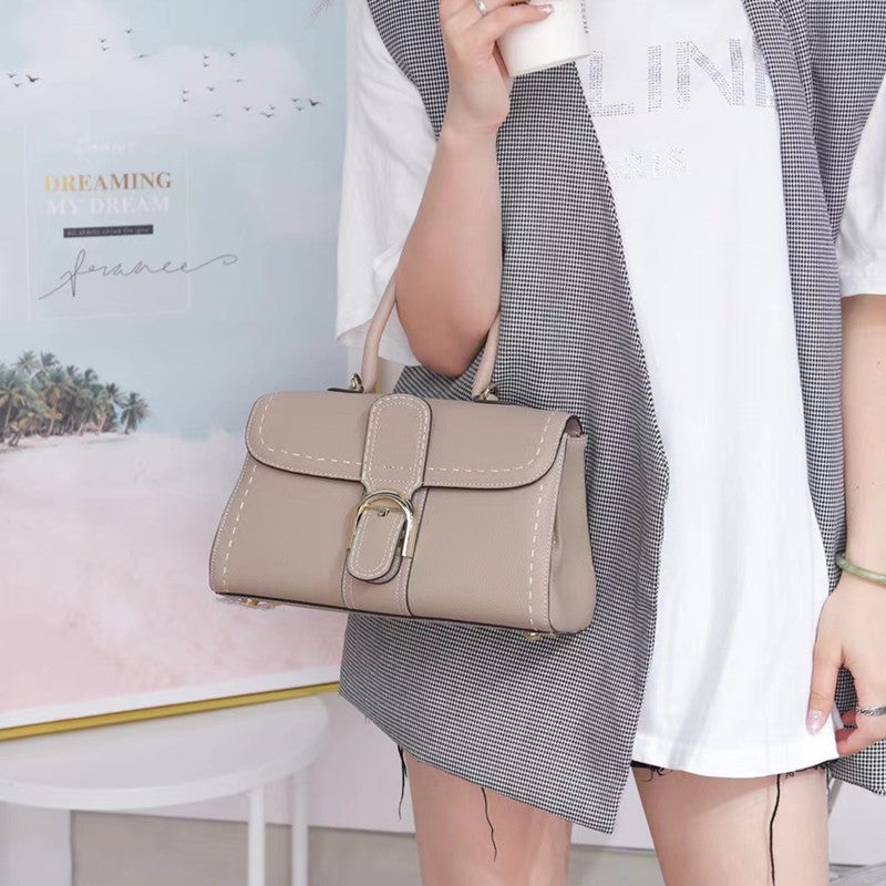 2025 Horseshoe Buckle Handbag, First Layer Pebbled Cowhide Leather, Single Shoulder, Hand-Held, Crossbody, Casual Saddle Bag, Versatile Crossbody Bag - Image 5