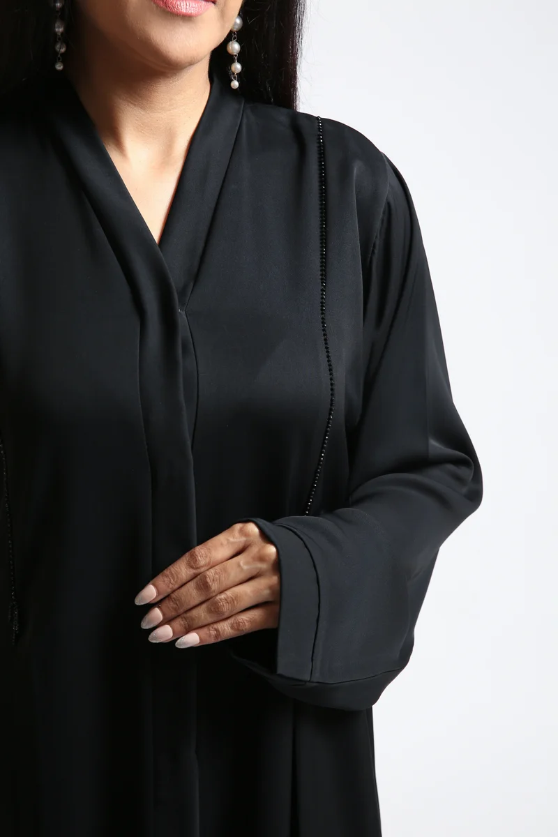 نيكياس عباية نيكاس نيدا بتطريز كريستال يدوي أمامي