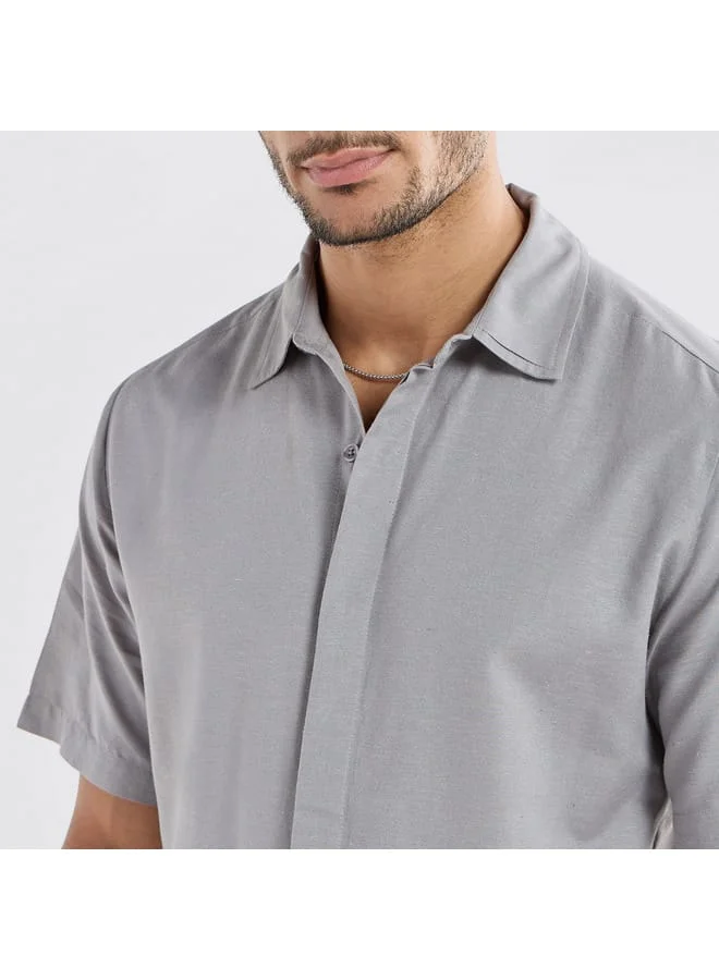 Splash FAV Regular Fit Solid Shirt with Short Sleeves