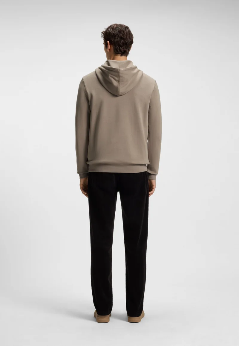 بوس هودي قطن تيري مع رقعة شعار