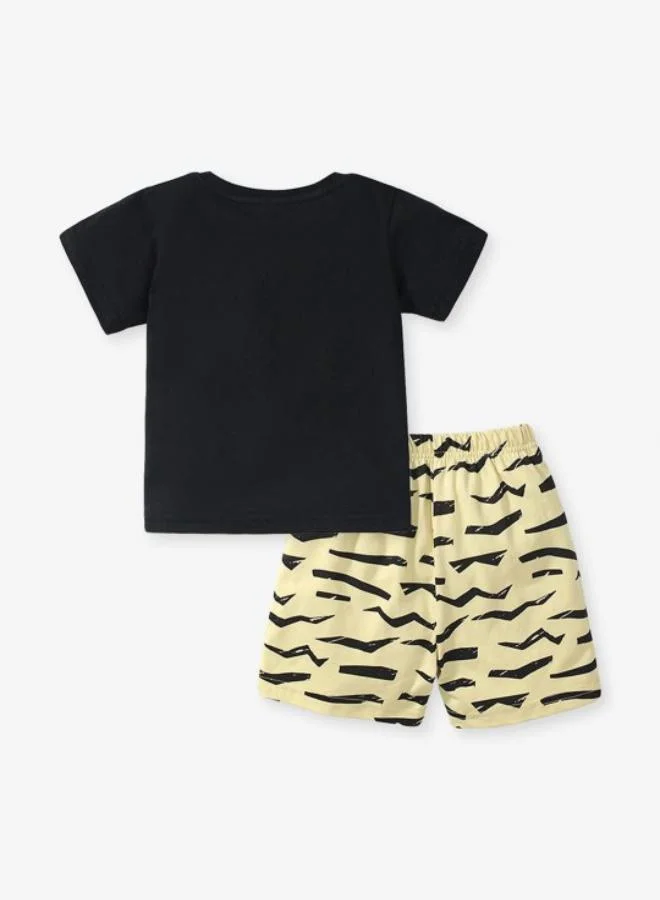 يونيكي Black Crew Neck Short Sleeve Printed Tshirt & Shorts