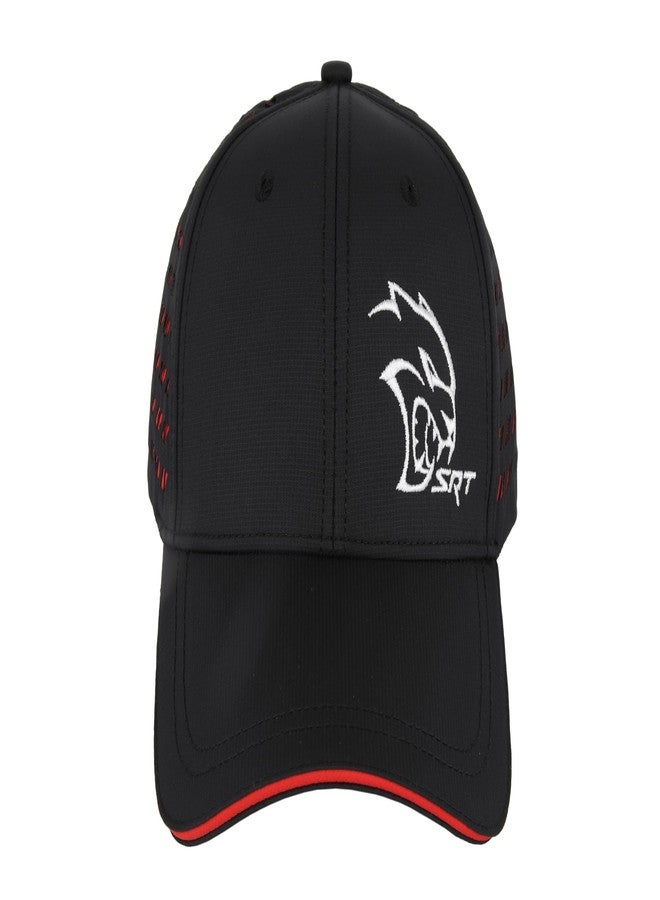 دودج قبعة رياضية متوسطة الارتفاع بتصميم معيني مقطوع بالليزر، مزينة بشعار دودج إس آر تي هيلكات مطرز، مزودة بشريط لاصق وعلامة شعار معينية - أسود/أحمر - Image 2