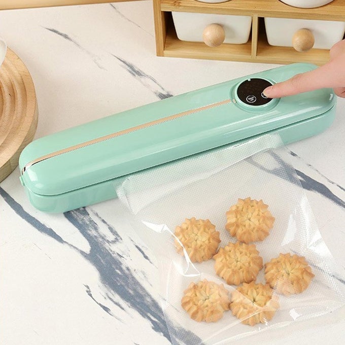 VACUUM SEALER MACHINE FOOD PROTECTOR VACUUM SEALER LIGHTWEIGHT AUTOMATIC FOOD VACUUM SEALER DRYMOIST MODES BUILTIN CUTTER EASY TO CLEAN MULTICOLOUR