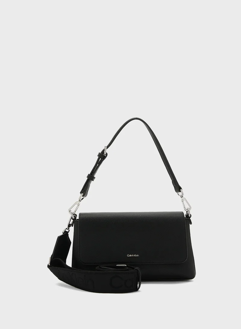 كالفن كلاين Must Convertible Crossbody