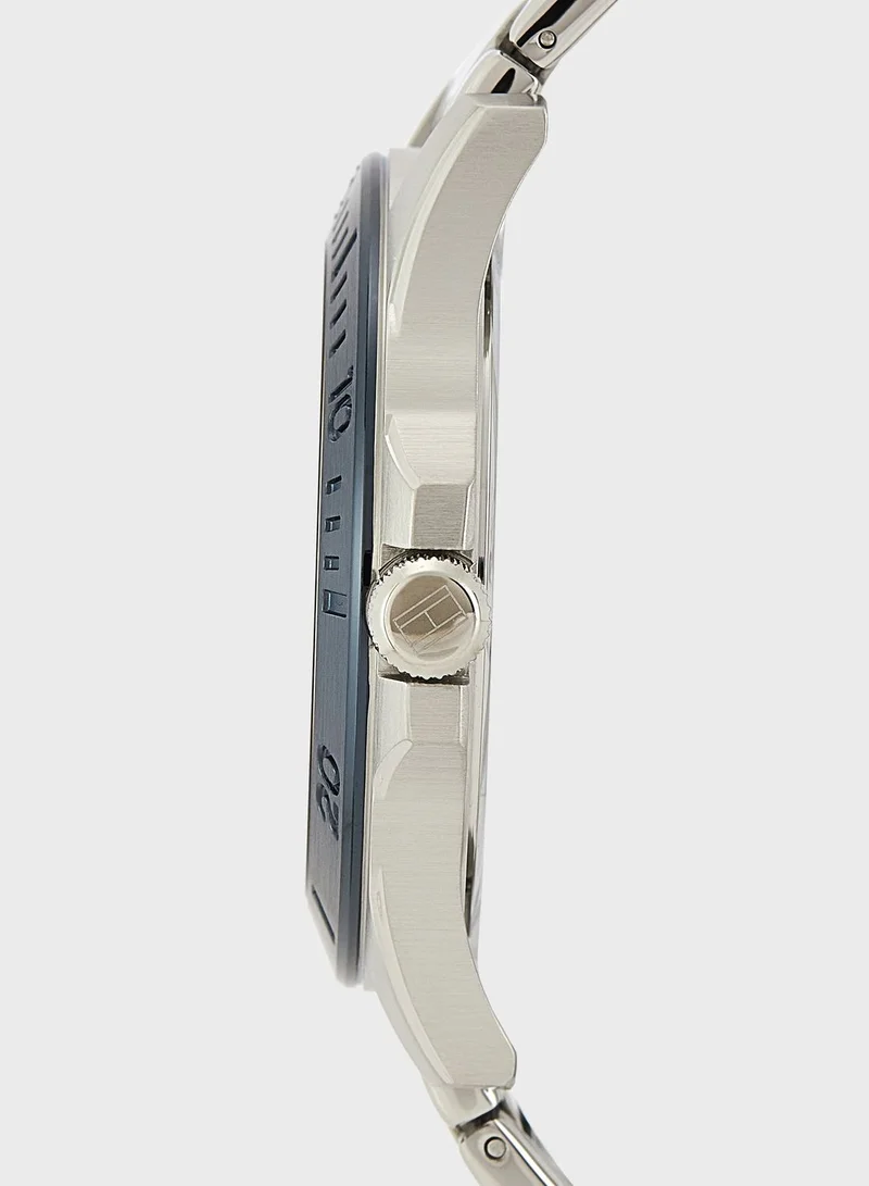 TOMMY HILFIGER Round Analog Watch