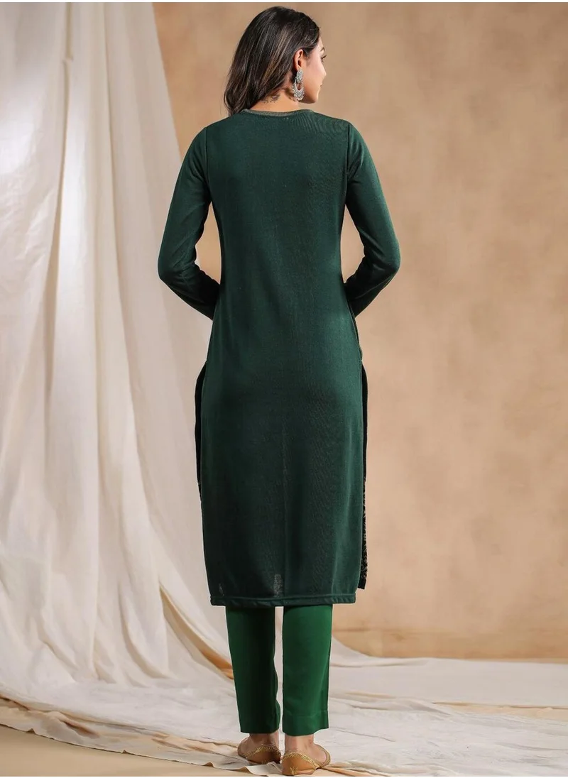 ISHIN Women's Green Polyester Blend Embellished Tunic Straight Fit Kurta