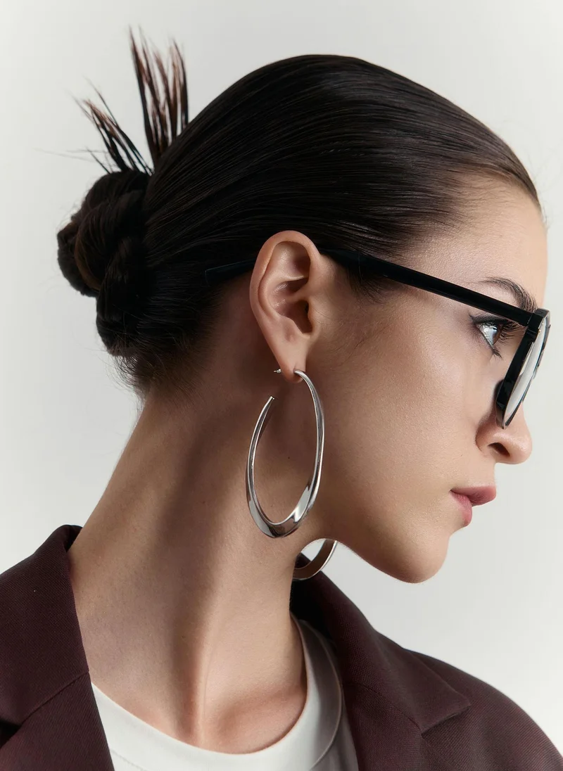 Flat half hoop earrings