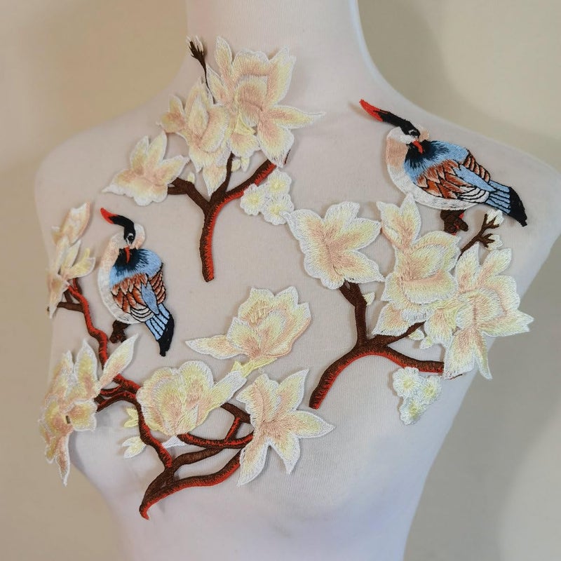 2pcs Magnolia Flowers Embroidered Patch Sticker for Clothing Jacket Jeans Lace Applique DIY Clothes Decorations Fabric Patches BlackGold