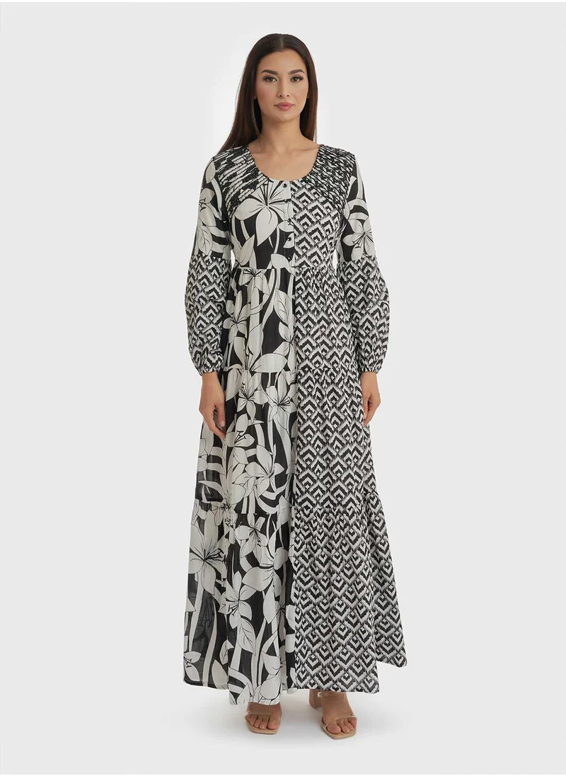 كشخة Tiered Patchwork Jalabiya with Buttons and Belt