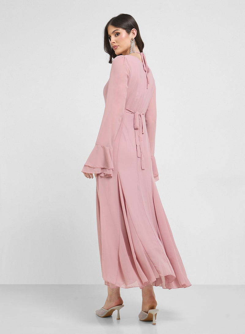 خزانة فستان بياقة متقاطعة وأكمام الجرس - Image 2