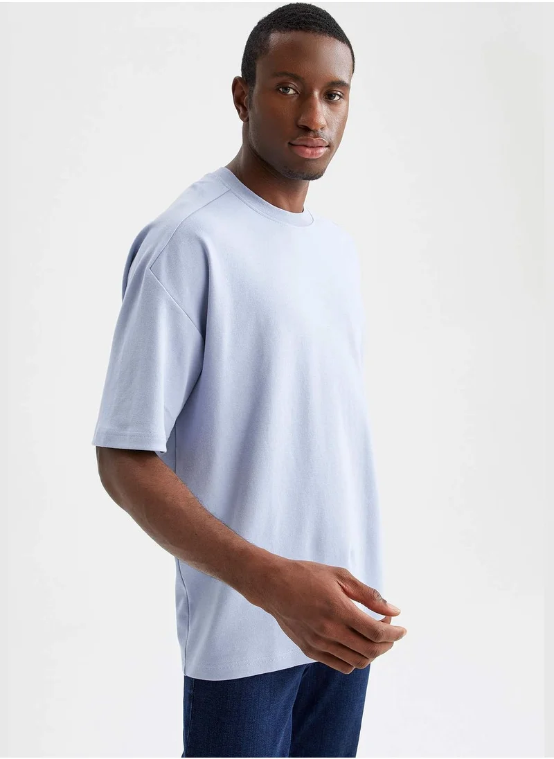 ديفاكتو Oversize Fit Short Sleeve T-Shirt