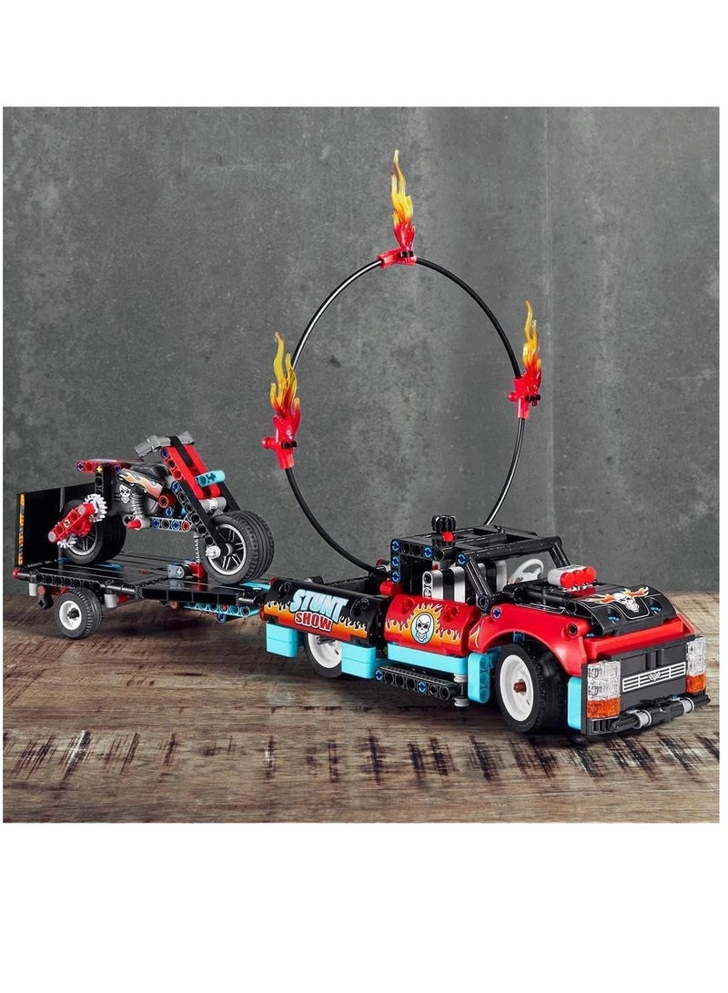 LEGO LEGO Technic Stunt Show Truck & Bike Toys Set 42106 (610 Pieces) - Image 2