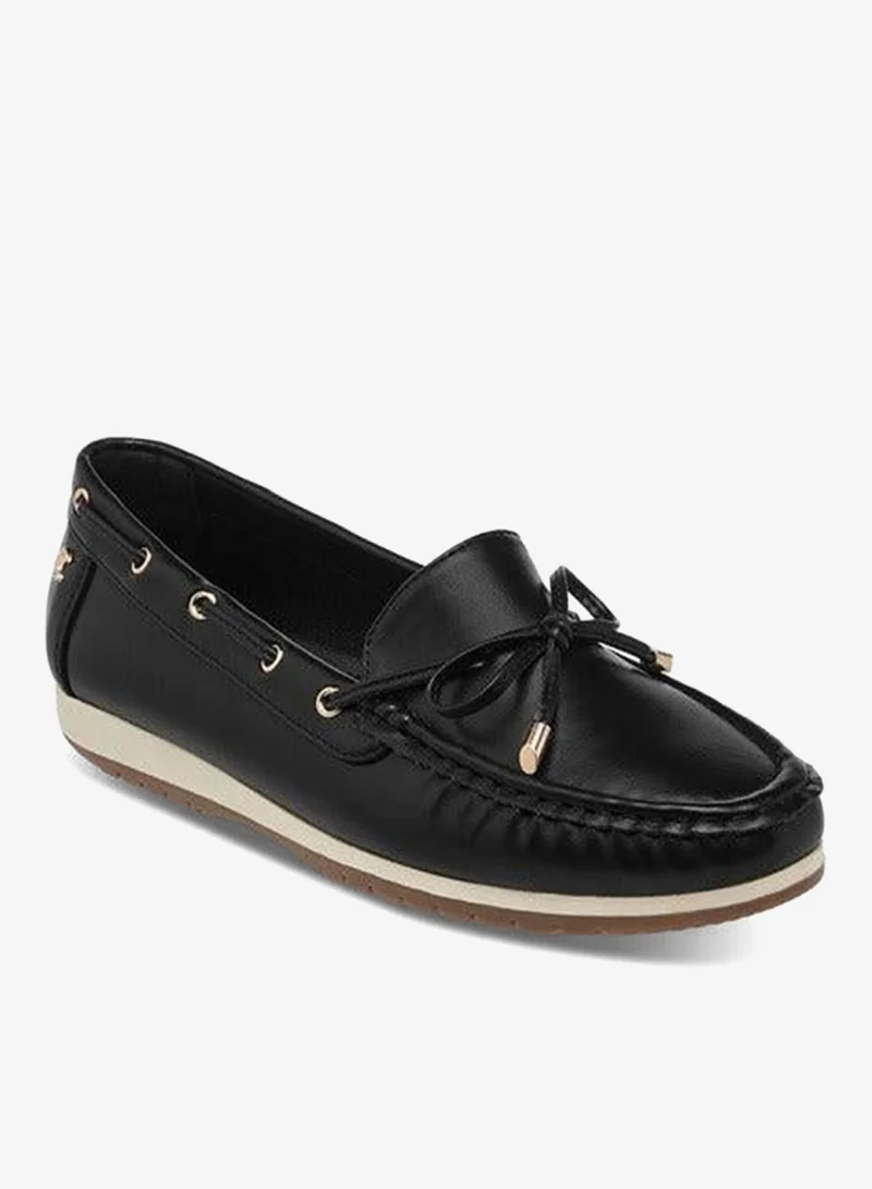 Le Confort Women's Bow Accent Slip-On Moccasins