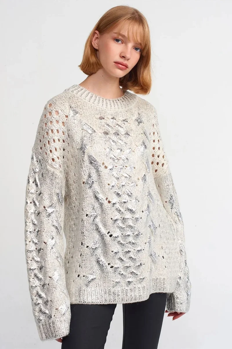 DILVIN Oversized Cable Knit Crew Neck Sweater