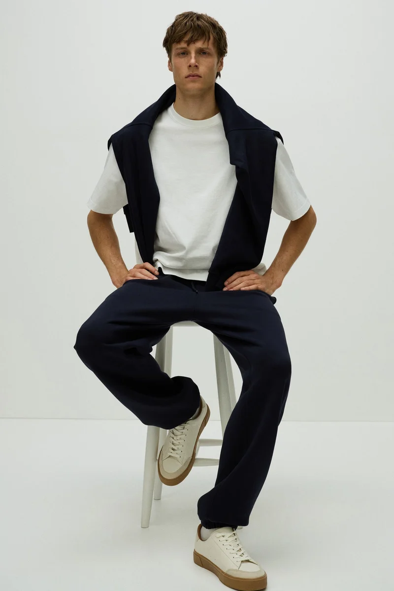 اتش اند ام بنطلون رياضي بقصة عادية