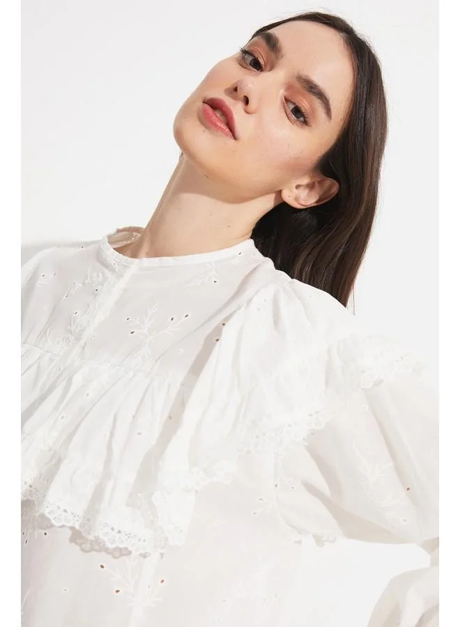 JUNE June Women 100% Cotton Crew Neck Flounce Detailed Embroidered Woven Blouse White