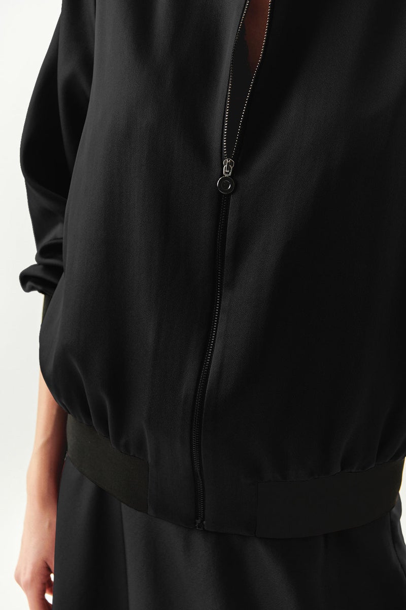 EXQUISE Crew Neck Pocketed Satin Finish Regular Zip Jacket - Image 4