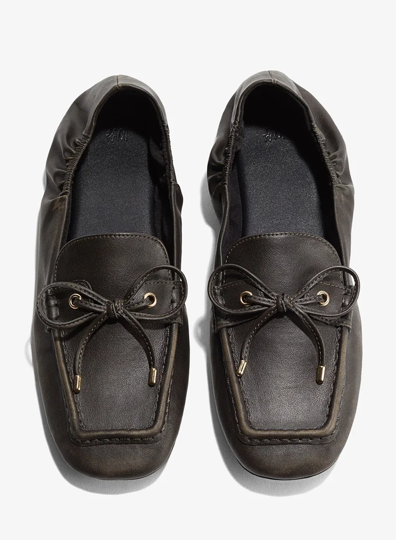 اتش اند ام حذاء لوفر