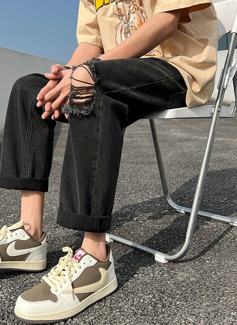 YUNIQEE Black Straight Fit Jeans