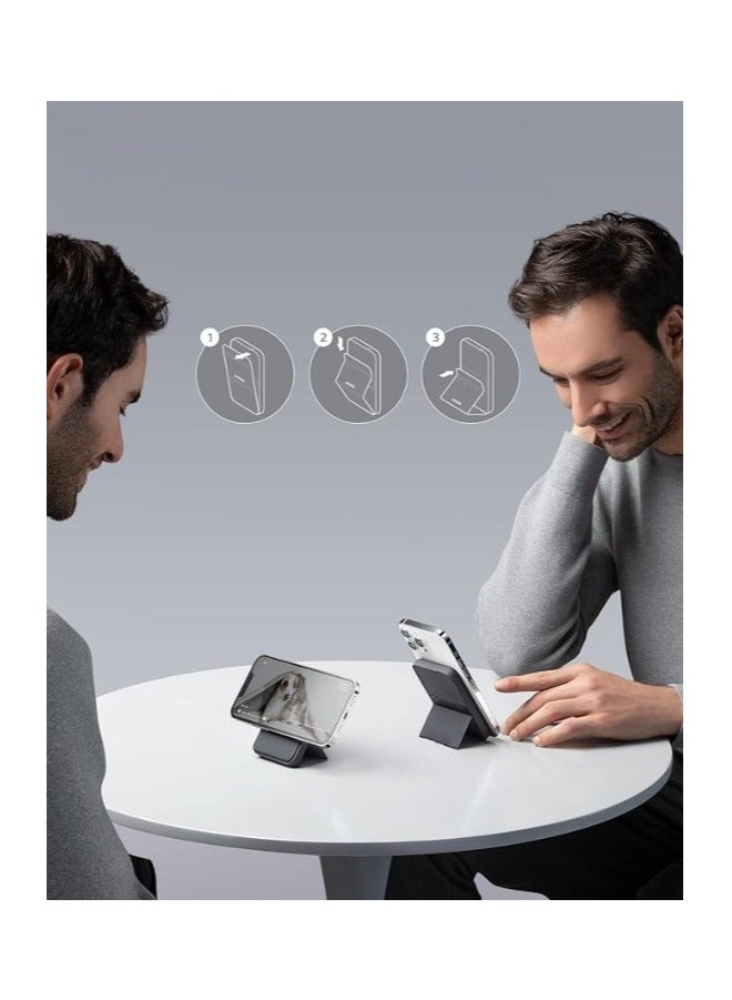 ريبنيو باور بانك مغناطيسيةRCP58  شاحن محمول لاسلكي مغناطيسي مع ستاند هاتف قابل للطي بقدرة 5000 مللي أمبير في الساعة وUSB-C - Image 3