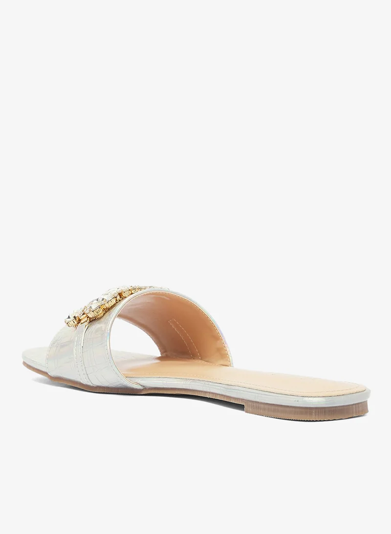 Khizana Flat Sandals