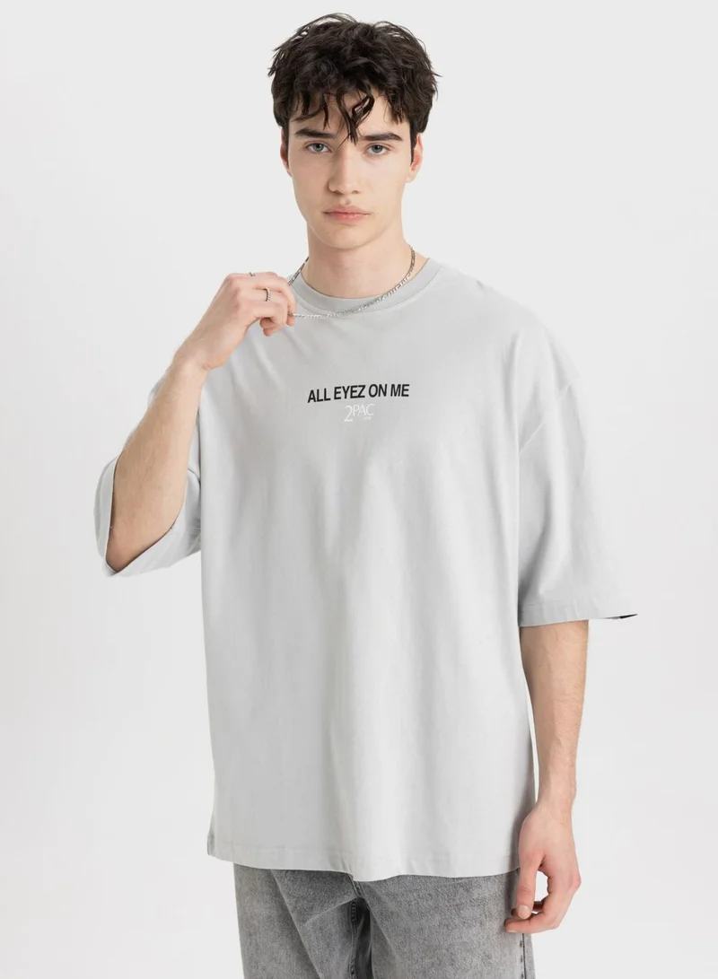 DeFacto Loose Fit Tupac Shakur Licensed Crew Neck Printed