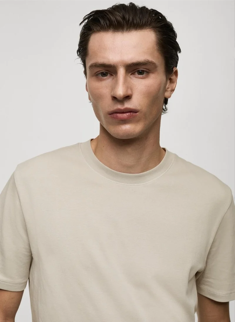 Mango Man Round Neck Ribbed Finish Short Sleeve T-Shirt