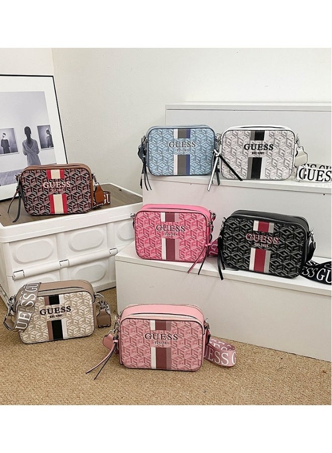 GUESS Womens Crossbody Bag for Women Handbag 21x14x8cm  - Image 4