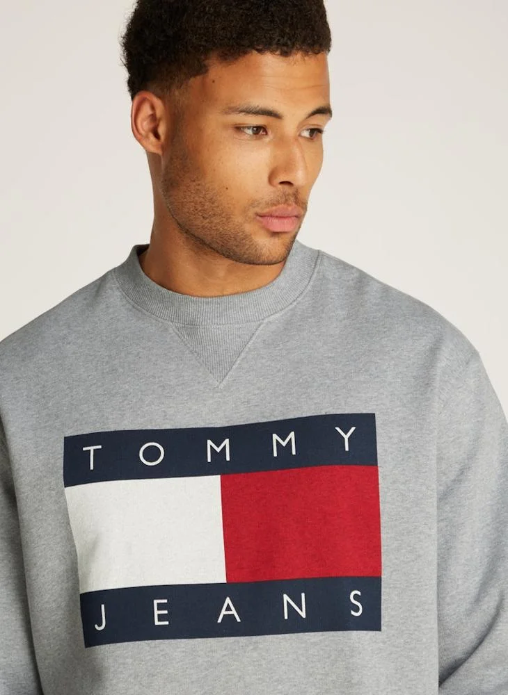 TOMMY JEANS Logo Print Full Sleeve Sweatshirt