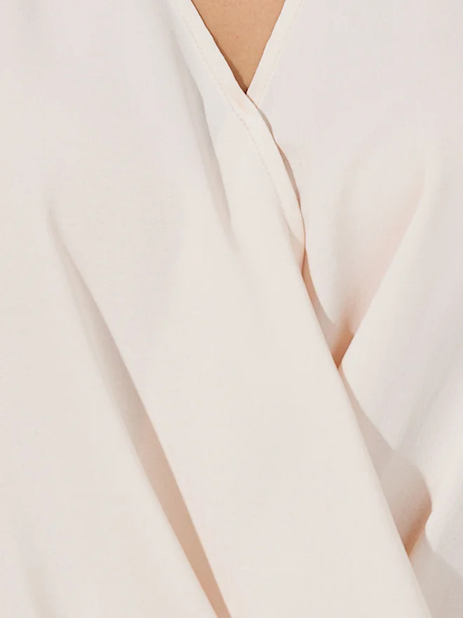 اريا رومانس ARIA ROMANCE V Neck Wrap Front Top