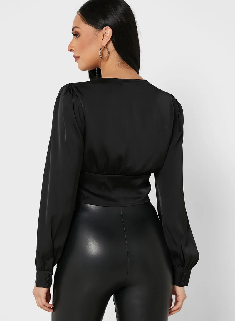 GLAMOROUS Criss Cross Front Top
