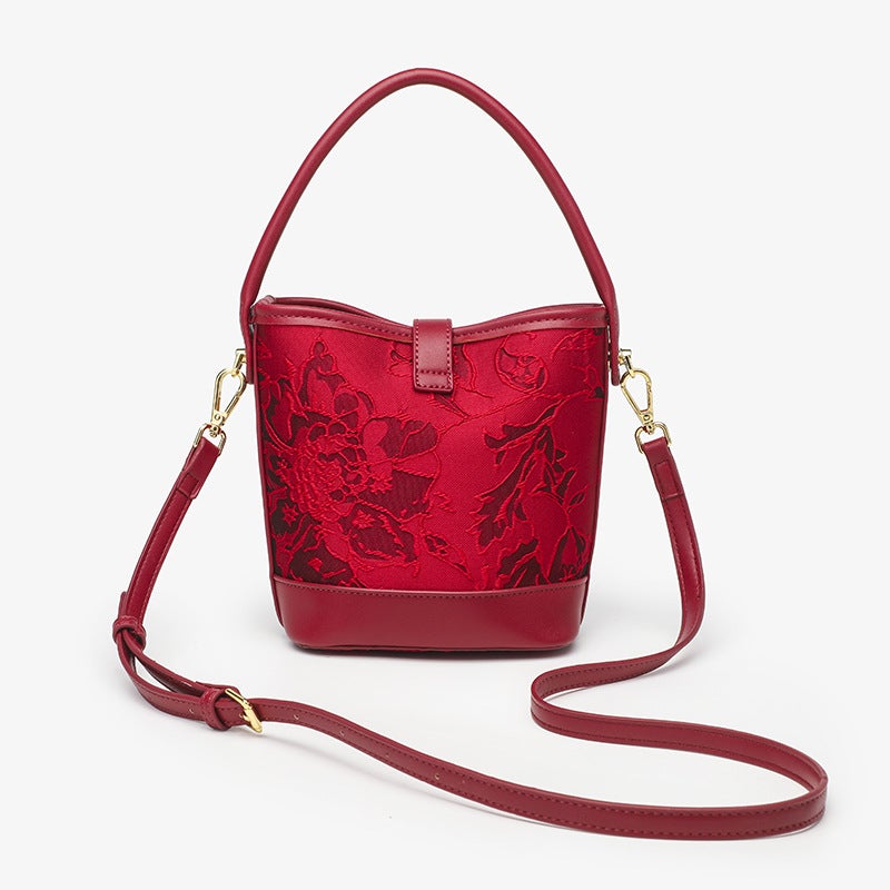 Niche New Red Bridal Bag Portable Bucket Bag Women'S Messenger Bag High-Grade Shoulder Messenger Bag Wedding Bag - Image 1