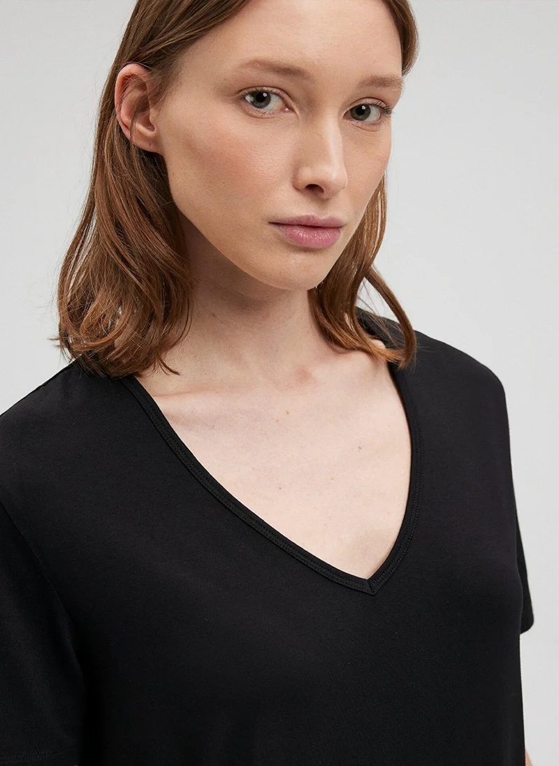 MAVI V Neck Black Basic T-Shirt