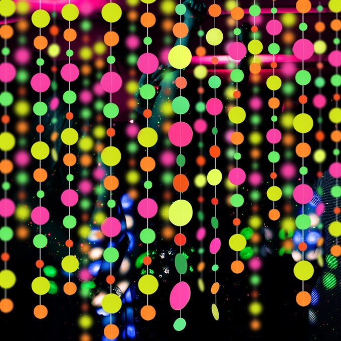 110FEET UV ROUND DOT PAPER NEON GARLAND STREAMERS BLACK LIGHT NEON DECORATIONS FOR DARK GLOW PARTY UV REACTIVE GLOW IN THE DARK PARTY SUPPLIES WEDDING BIRTHDAY BANNER DECORATION