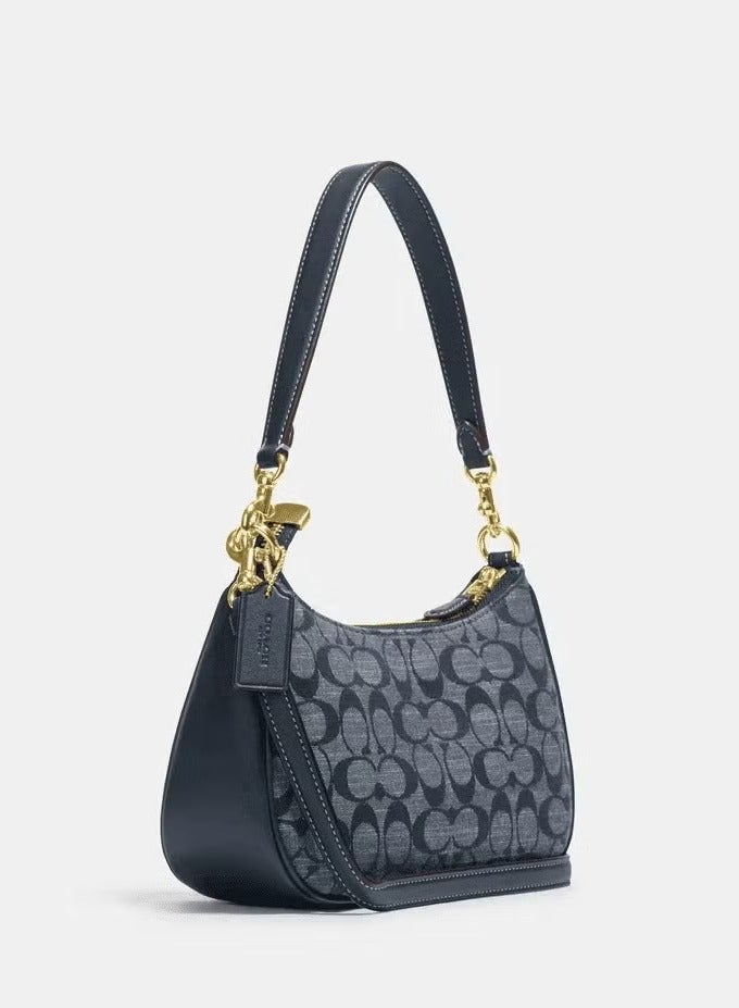 كوتش اوت ليت حقيبة كتف نسائية من Coach Teri مصنوعة من قماش مميز، حقيبة يد نسائية، حقيبة هوبو نسائية، حقيبة توت نسائية، حقيبة سفر نسائية، أزرق داكن - 24 سم - Image 3