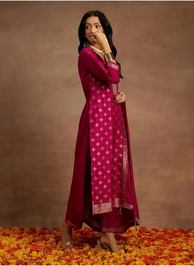 Libas Printed Straight Kurta and Solid Trouser with Chiffon Dupatta Set by Styli