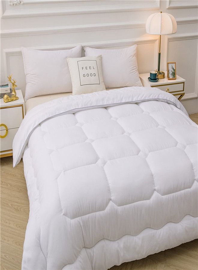 GOLDEN HOME لحاف Golden Home Ultimate Comfort لجميع المواسم - فائق النعومة ومضاد للحساسية - جودة ممتازة لنوم مريح ليلاً - Image 2