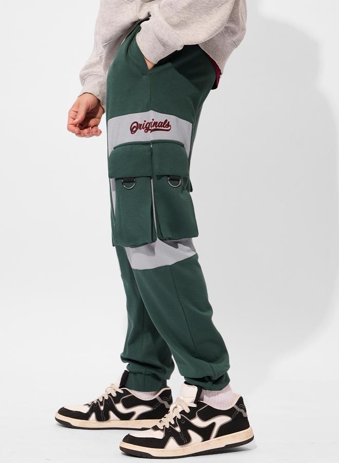 ذا سوليد ستور جوغر كارجو واسع بنمط كتل الالوان - Image 3